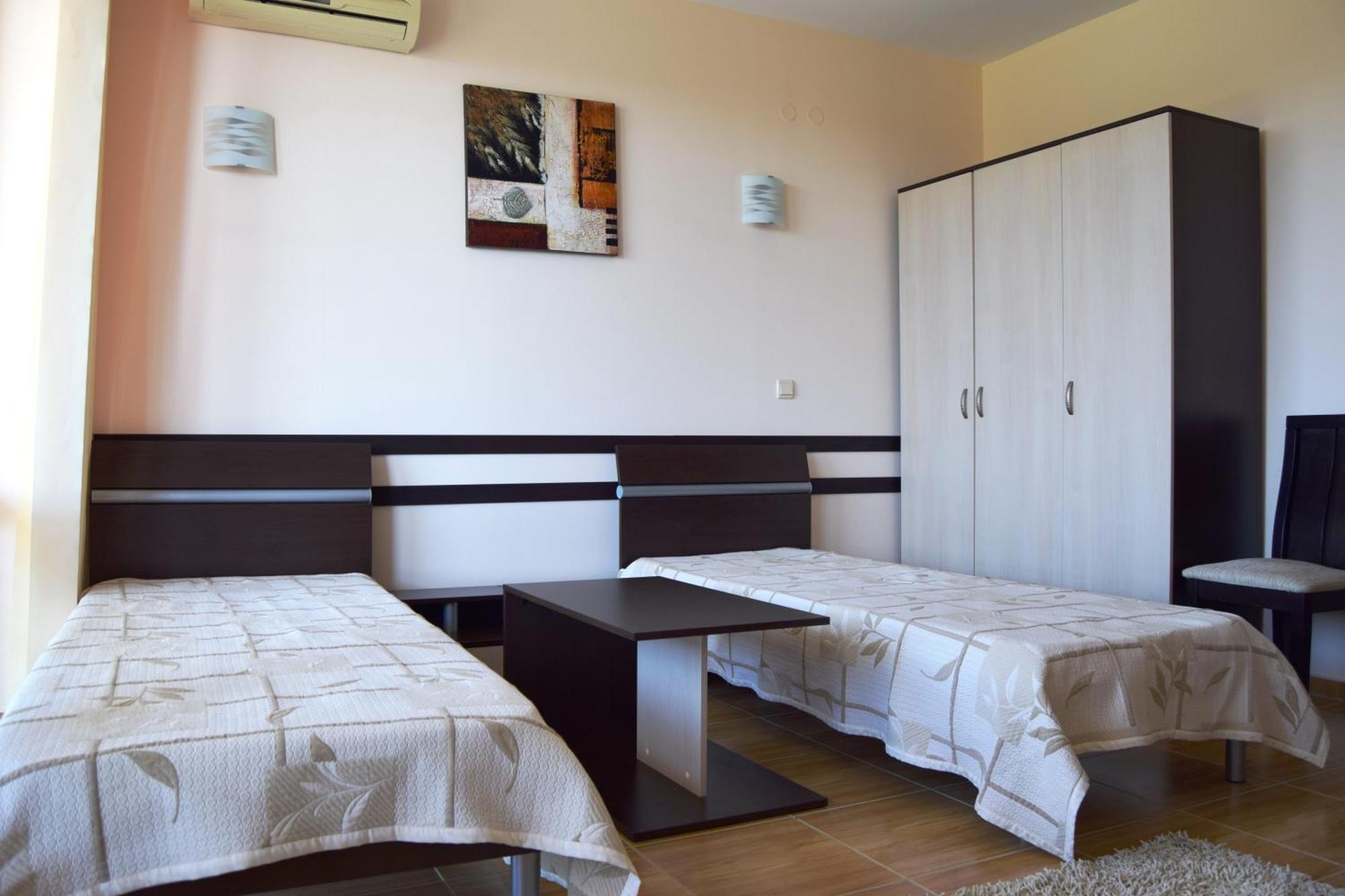 Bright Studio With Parking & Pool Свети-Влас Экстерьер фото