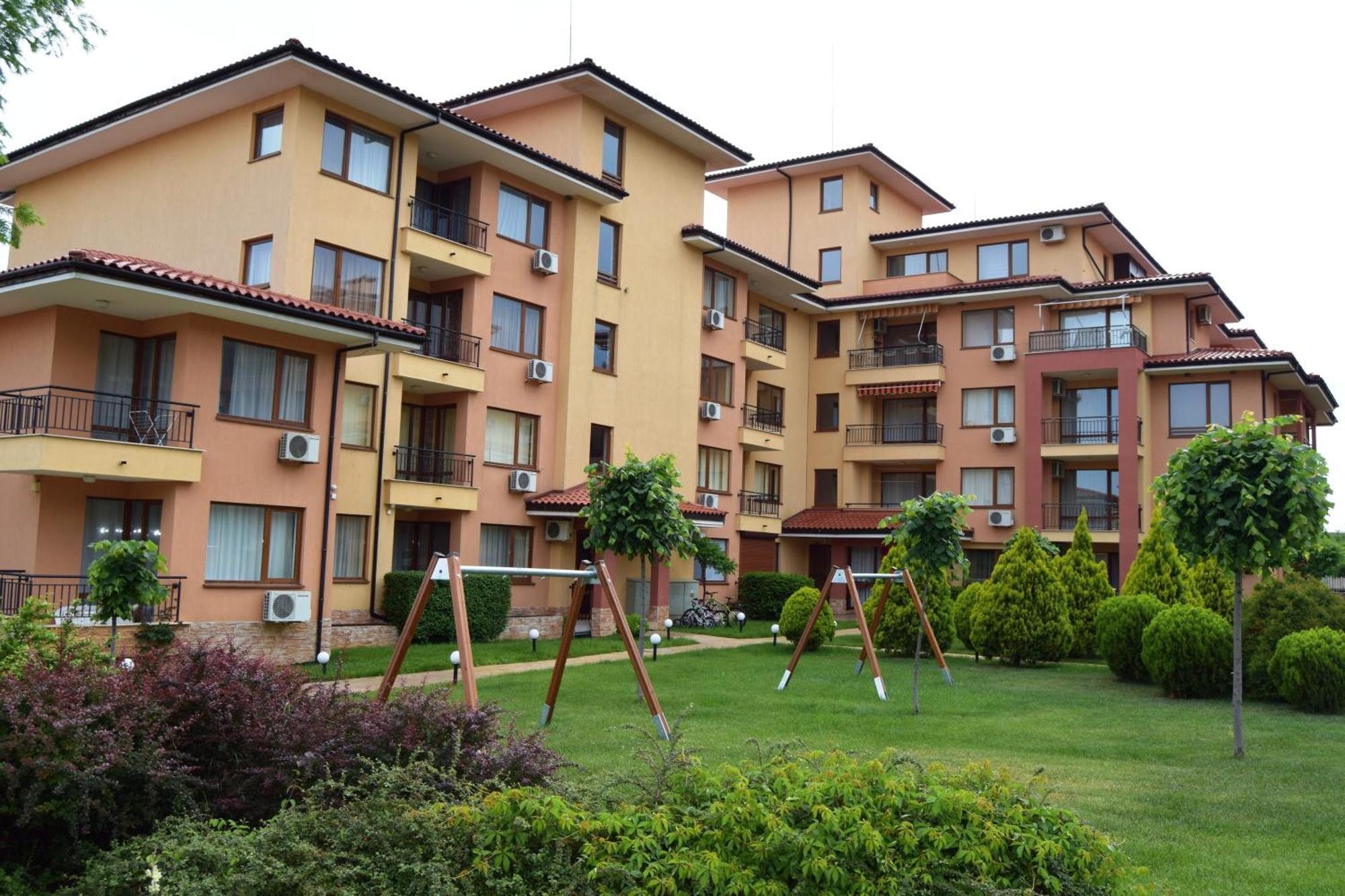 Bright Studio With Parking & Pool Свети-Влас Экстерьер фото