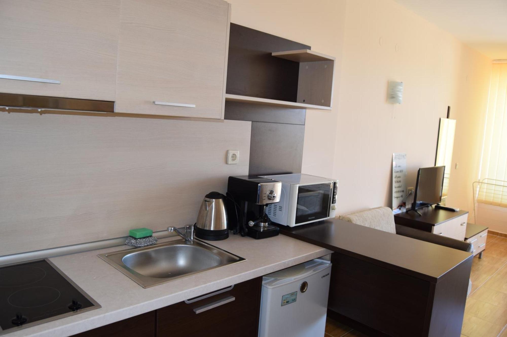 Bright Studio With Parking & Pool Свети-Влас Экстерьер фото
